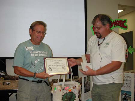 37 Largest Starnut (Odd Bean Contest) - Bill Blazek accepting for Mari Ann Hannon