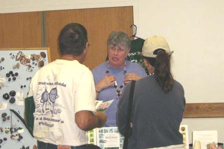 23 Sam Burnett (center)